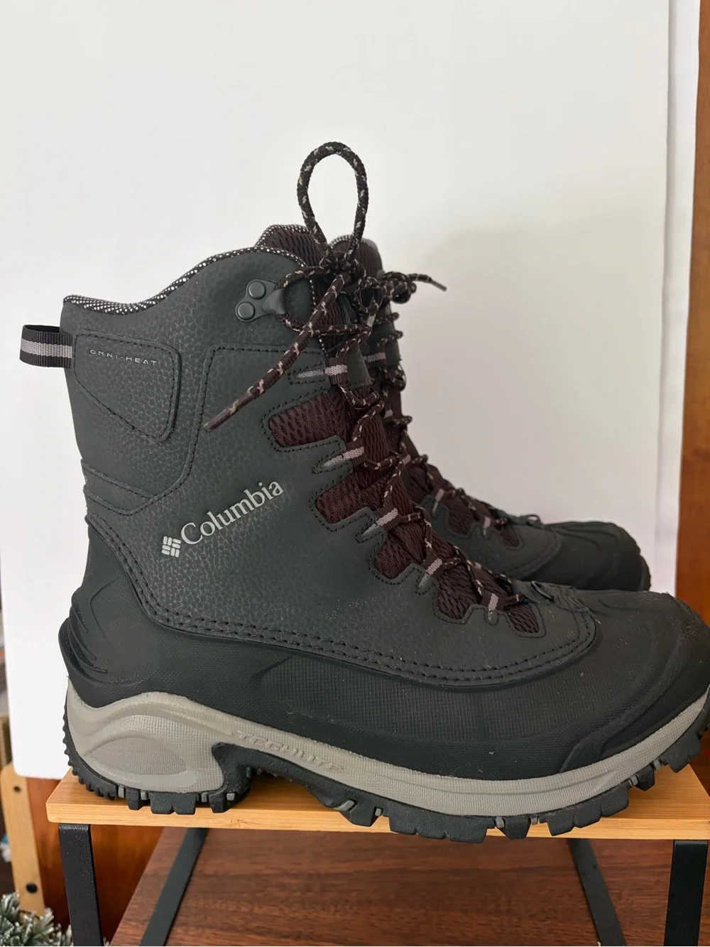 Columbia Omni-Heat Black & gray Waterproof Winter Boot Men’s 11.5 Techlite.